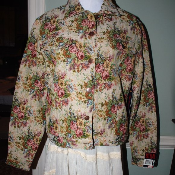 Bill Blass Jackets & Blazers - NWT Bill Blass Tapestry Floral jacket